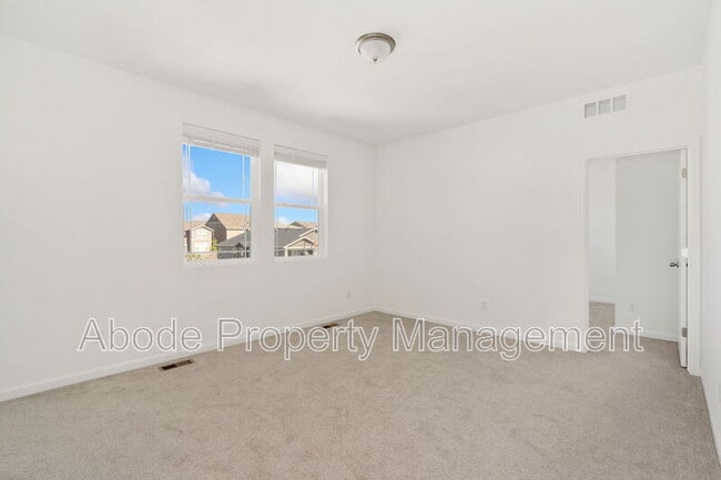 Building Photo - 2418 Cottongrass Ave