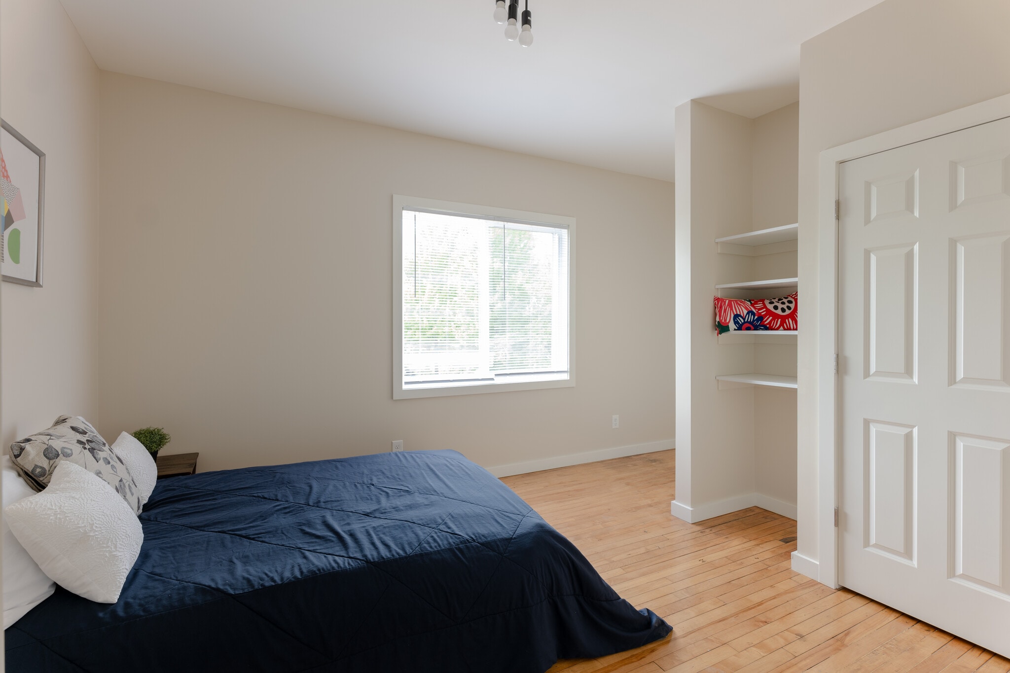 Building Photo - 718 Hazelwood St