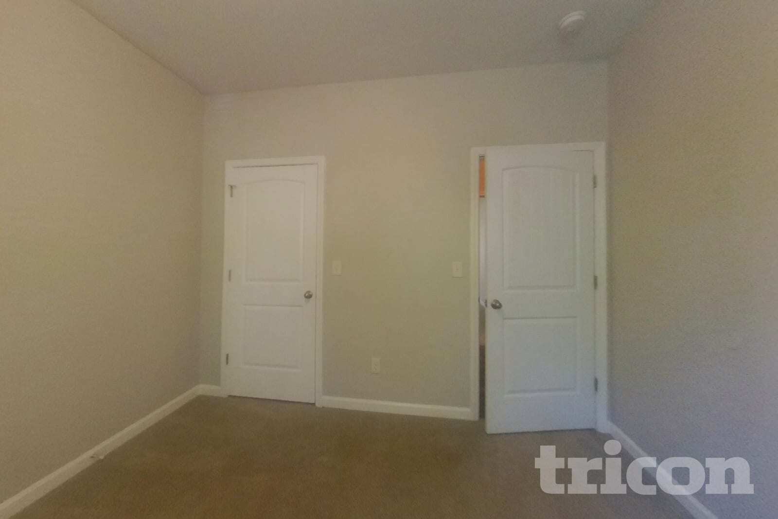 Building Photo - 474 Lake Ridge Ln