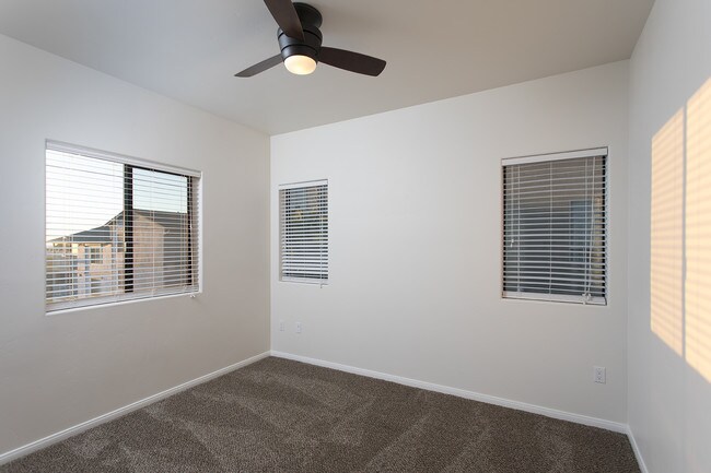 Building Photo - Must See 4 BR Townhome Blocks to USD with ...