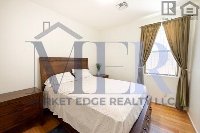 Building Photo - 4Bed/2Bath Furnished Home w/3 Car Garage! Move-In Ready on 05/28/2026! -- RV GATE!