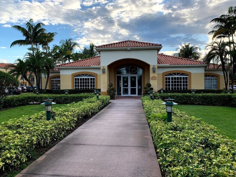 Building Photo - 7350 NW 114th Ave