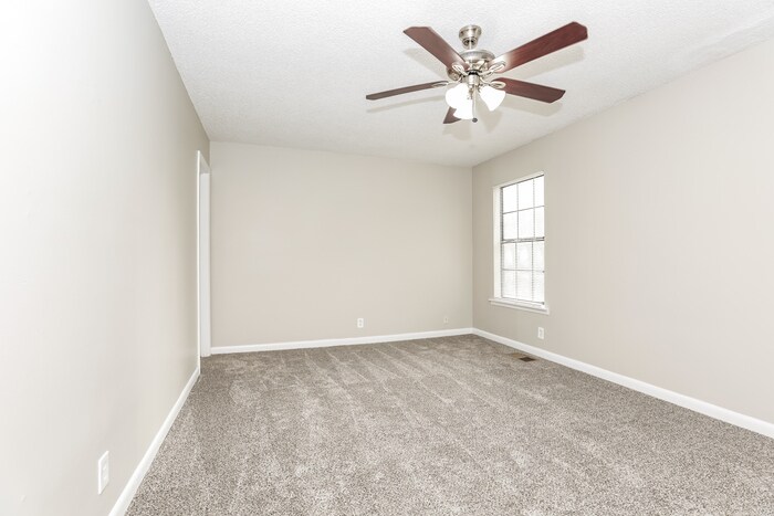 Building Photo - 2383 Paddock Dr