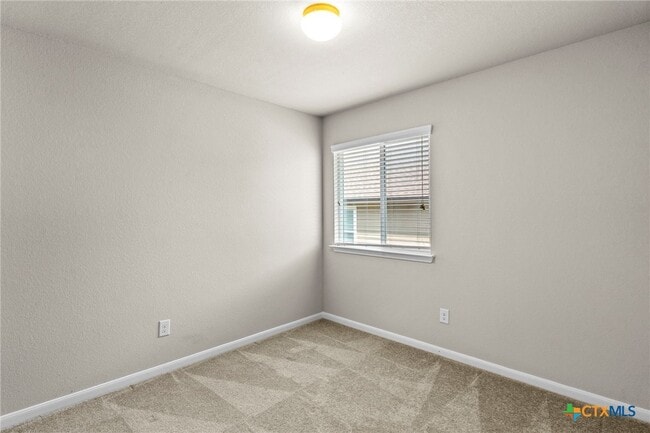 Building Photo - 213 Hoya Ln