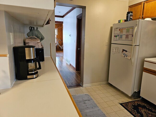 Building Photo - 4 bedroom House Close to U of M! Leasing for Fall 2026!