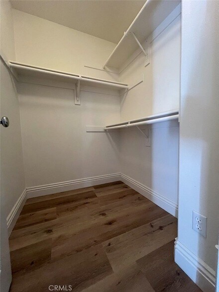 Building Photo - 38 Sonata St