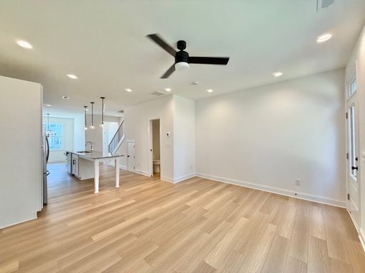 Building Photo - **OFFERING $125 RENT DISCOUNT FOR FIRST 6 MONTHS** Newly Built 4BD, 3.5BA Raleigh Townhome in a G...