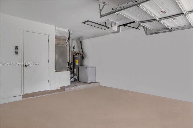 Building Photo - 6586 NW 97th Dr