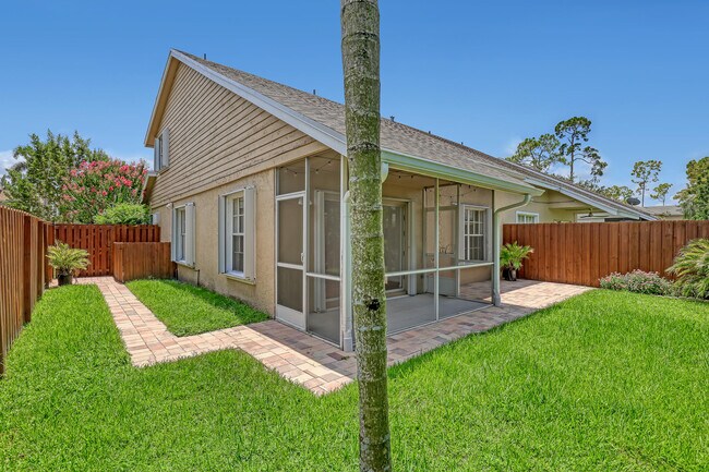 Building Photo - 935 Honeytree Ln