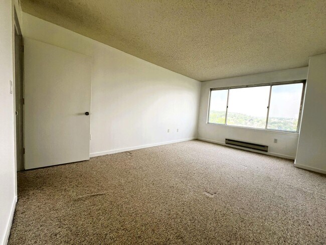 Building Photo - 10 Stewart Pl