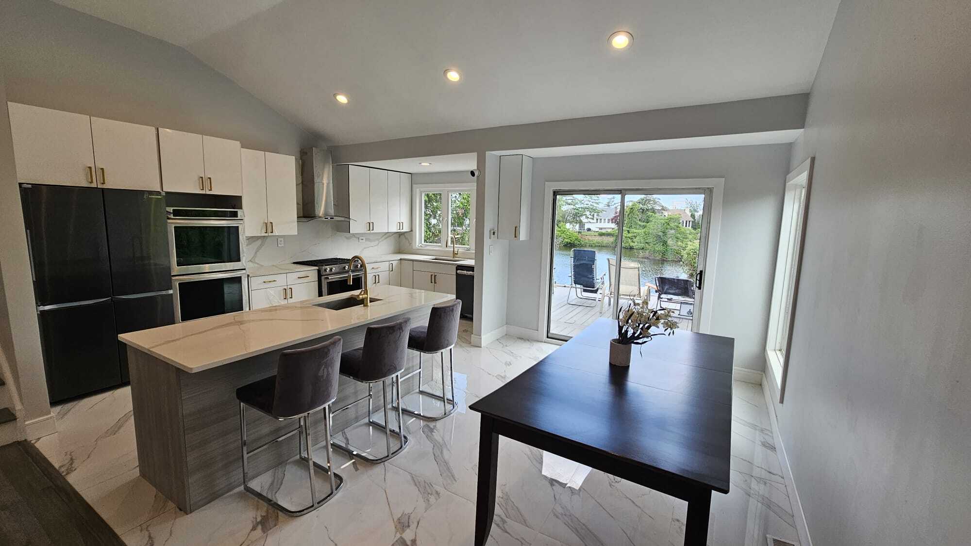 Building Photo - 640 Derby Ave