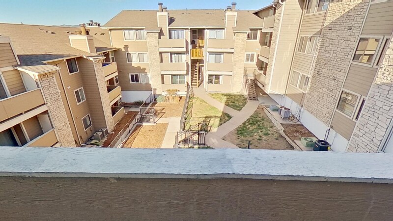 Building Photo - 2929 W Floyd Ave