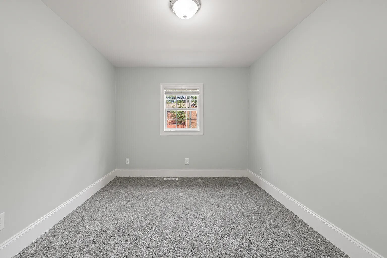 Building Photo - 1213 Manassas Court