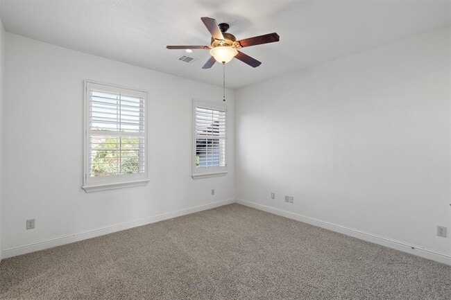 Building Photo - 8917 Villa Norte Dr