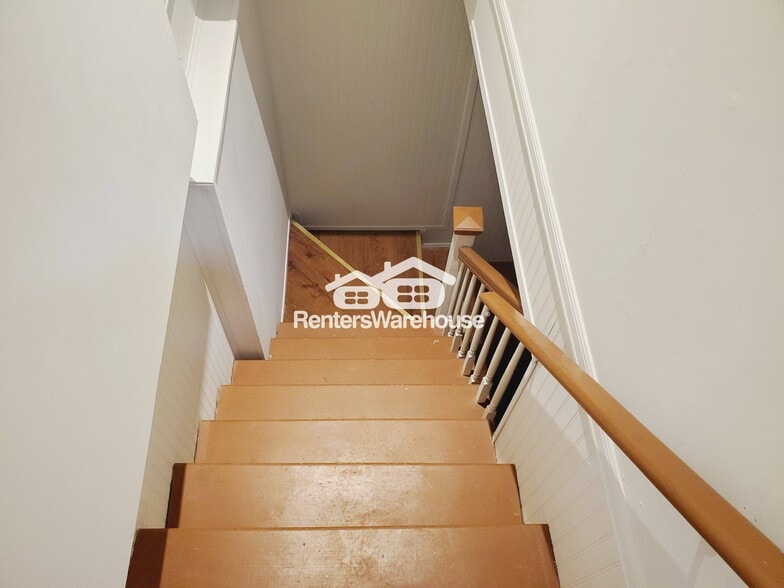 Building Photo - 441 Big John Trail SE