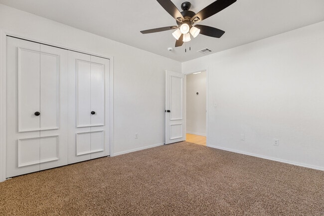 Building Photo - 11416 Leaning Elm Rd