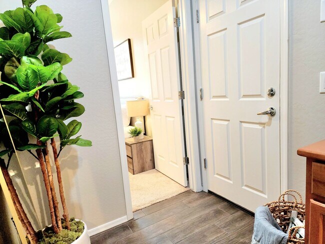 Building Photo - Coming Soon! CHARMING! FULLY-FURNISHED 4/B...