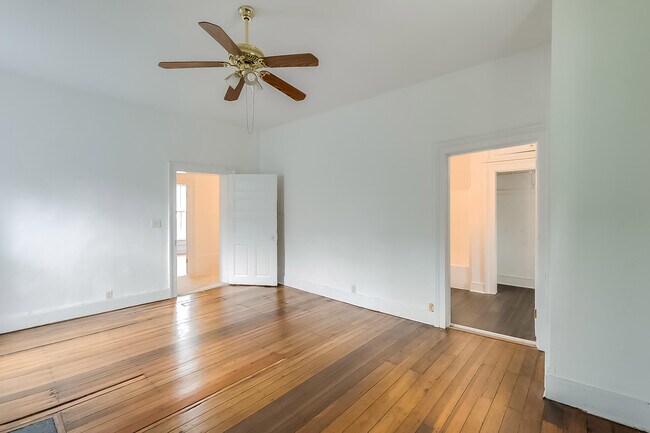 Building Photo - 377 S Upper St