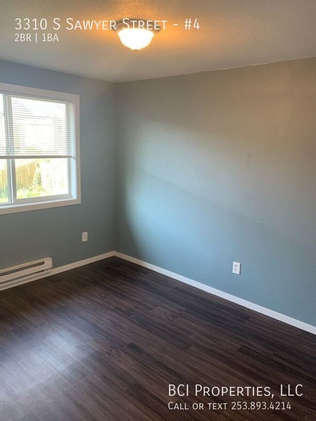 Building Photo - Beautiful remodeled 2 bedroom apartment co...