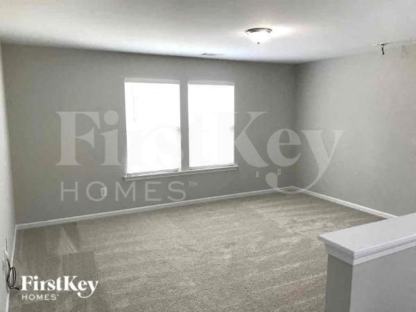 Building Photo - 10729 Sapphire Trail