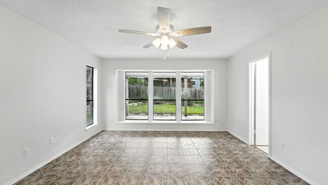 Building Photo - 21210 Malibu Colony