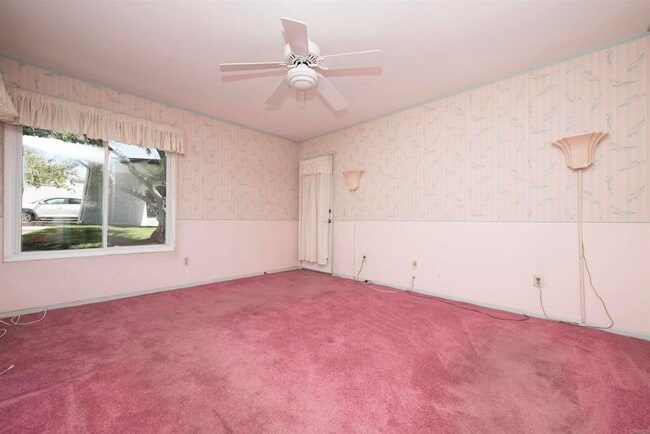 Building Photo - 2425 Cranston Dr