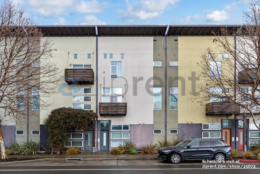 Primary Photo - 2910 Mandela Pkwy