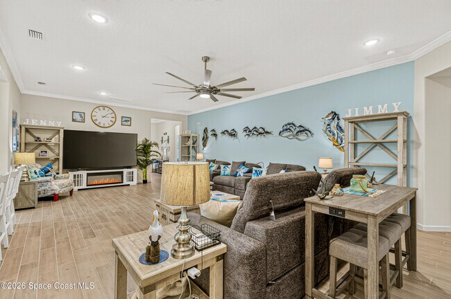 Building Photo - 6691 Cameo Dr