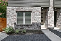 Building Photo - Beautiful 3 beds- 3.5 Condo in San Antonio Tx