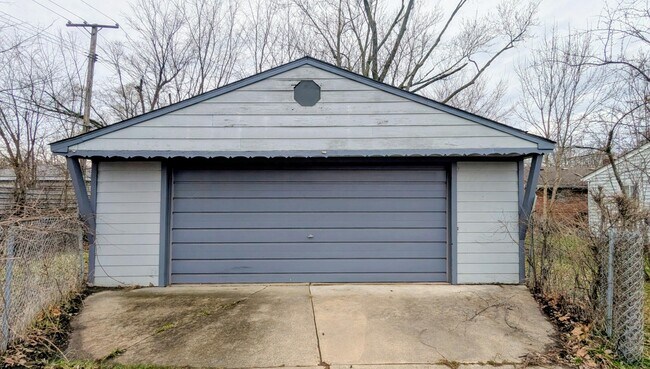 Building Photo - 30113 Hazelwood St