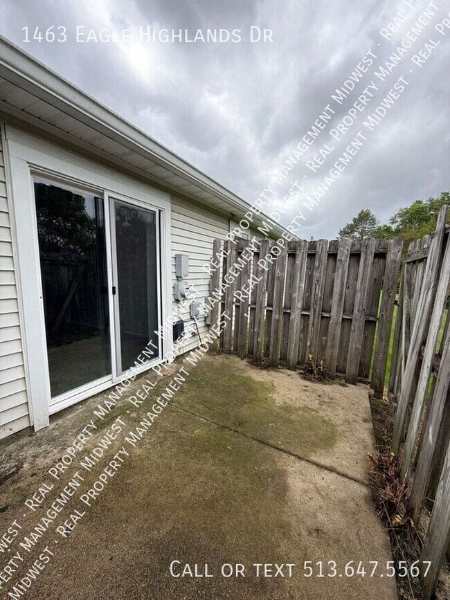 Building Photo - 1463 Eagle Highlands Dr