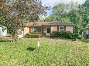 Building Photo - 8907 E 73rd St