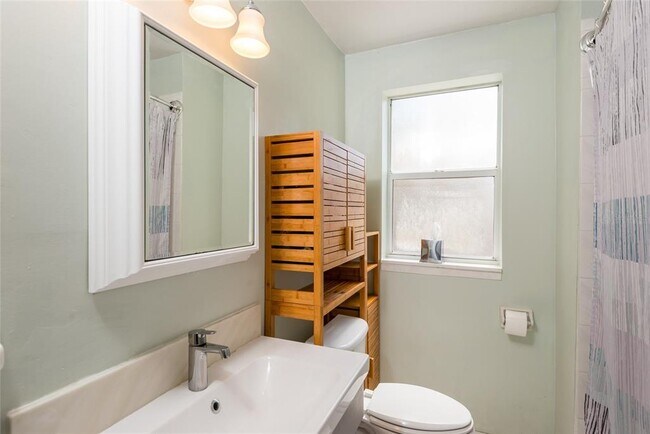 Building Photo - 3611 W Bay to Bay Blvd