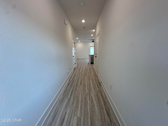 Building Photo - 280 Phillips Blf Ave