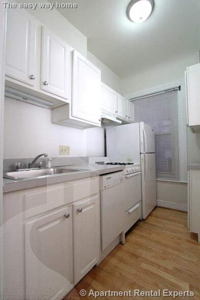 Building Photo - 891 Massachusetts Ave