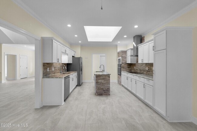 Building Photo - 1216 Barkentine Dr