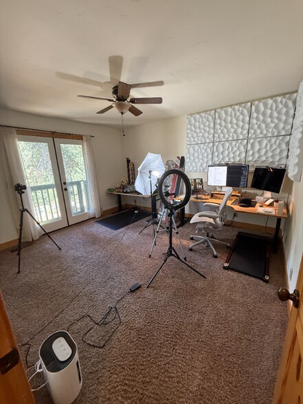 Building Photo - 1025 Tomahawk Trail