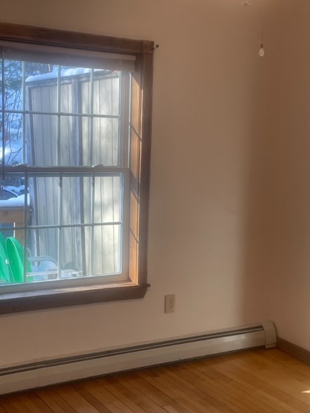 Building Photo - 686 Sebago Rd