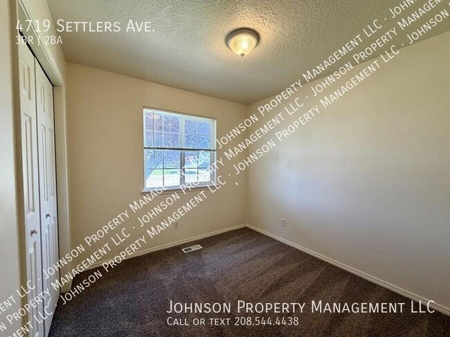 Building Photo - 4719 Settlers Ave