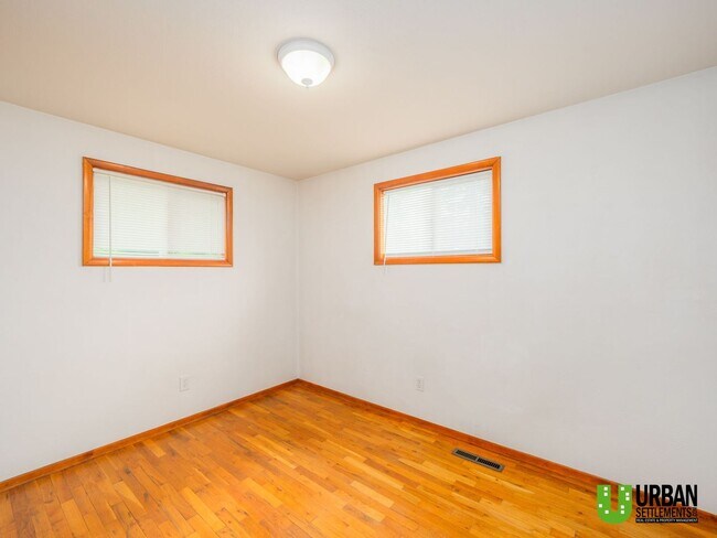 Building Photo - 3 Bedrooms | 1 Bathroom | 2,168 Sq. Ft. | Attached Garage | Large Yard