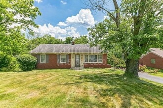 Building Photo - 2964 Werkridge Dr