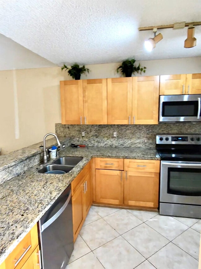 Building Photo - 6301 Seminole Terrace