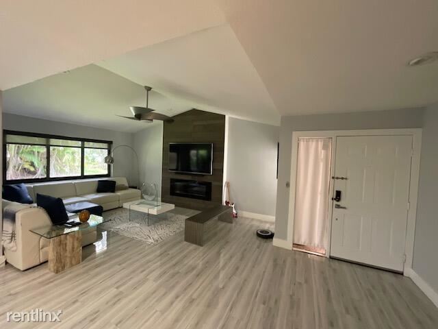 Building Photo - 2 br, 2 bath Condo - 5700 Coach House Cir ...