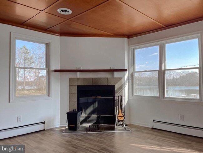 Building Photo - 37117 Moore Rd