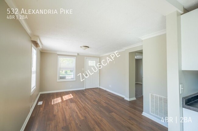 Building Photo - 532 Alexandria Pike