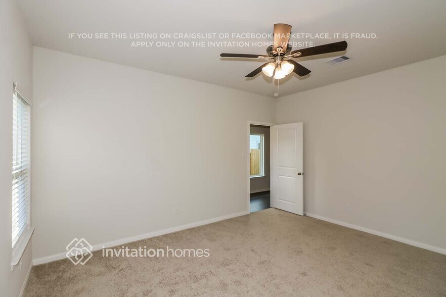 Building Photo - 8120 Sunberry Shadow Dr