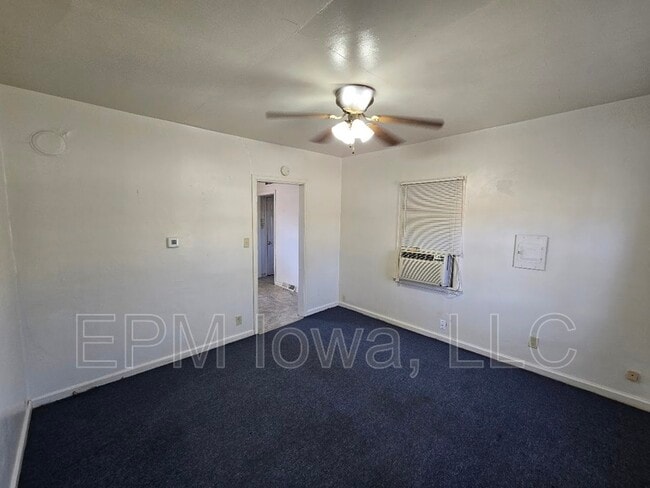 Building Photo - 158 S Roosevelt Rd