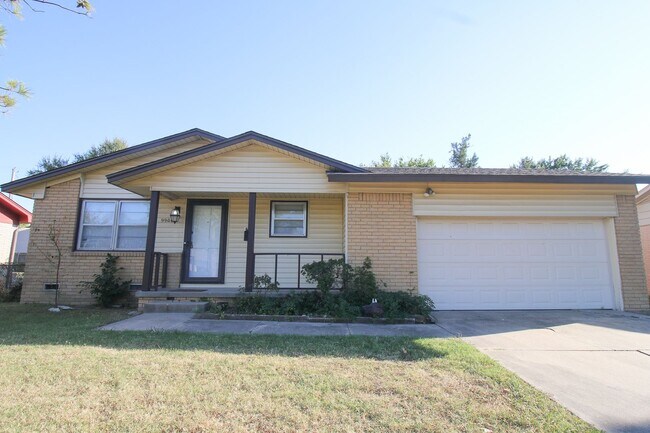 Building Photo - 3-Bedroom Home with Yard in East Tulsa – Ready Mid May!