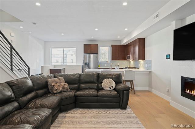 Building Photo - 3541 S Emerson St