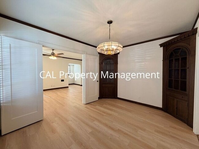 Building Photo - 3 Bed/2 Bath Single Level Home!